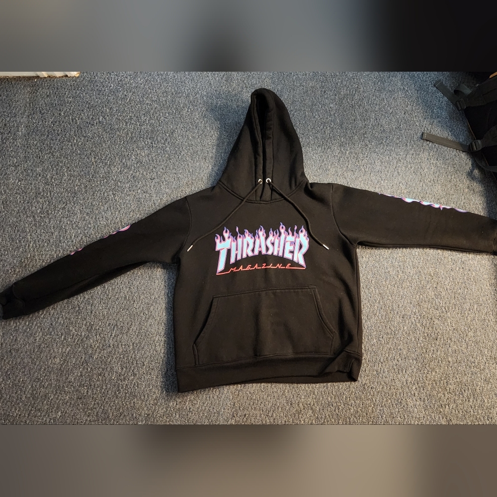 Thrasher Magazine Black Blue Flames Hooded Sweatshirt Mens Size Medium Hoodie